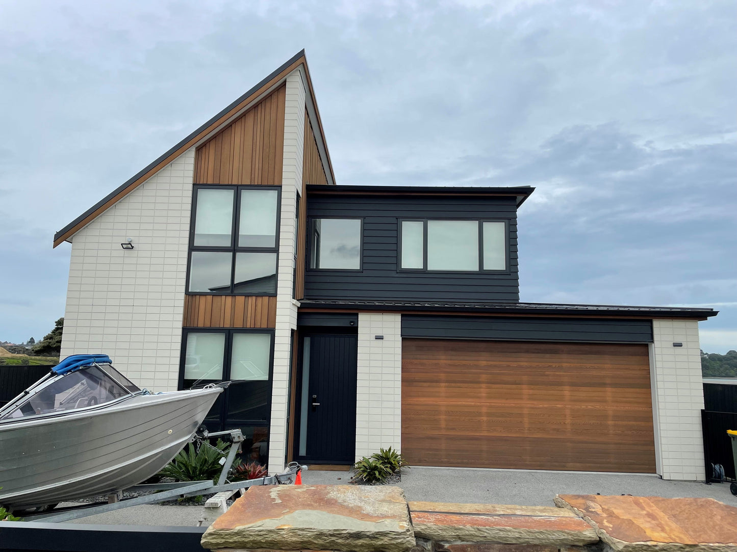 Lamina - CCT - Small - One Way Wall/ Step Light